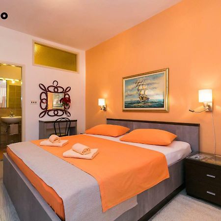 Apartments Nives Poreč Dış mekan fotoğraf